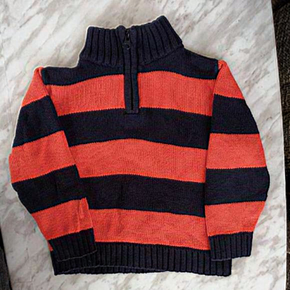 Oshkosh B'gosh Sweater